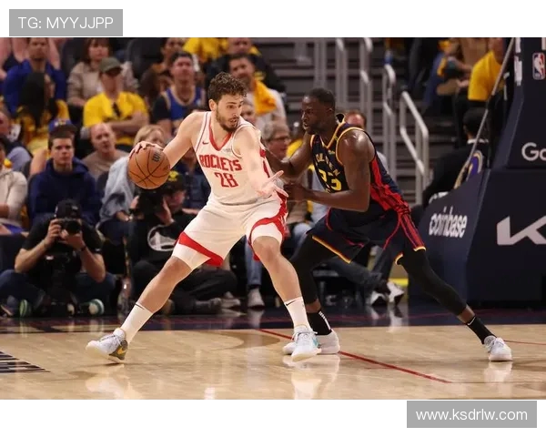 火箭队与勇士队第六场比赛的关键时刻解析